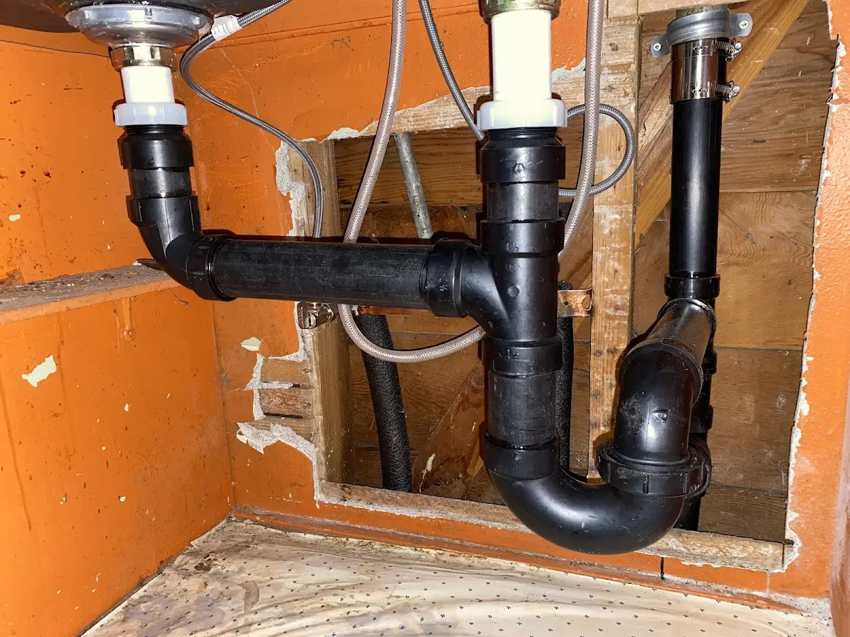 Professional Pipe Bursting equipment and tools on the job in Wauna